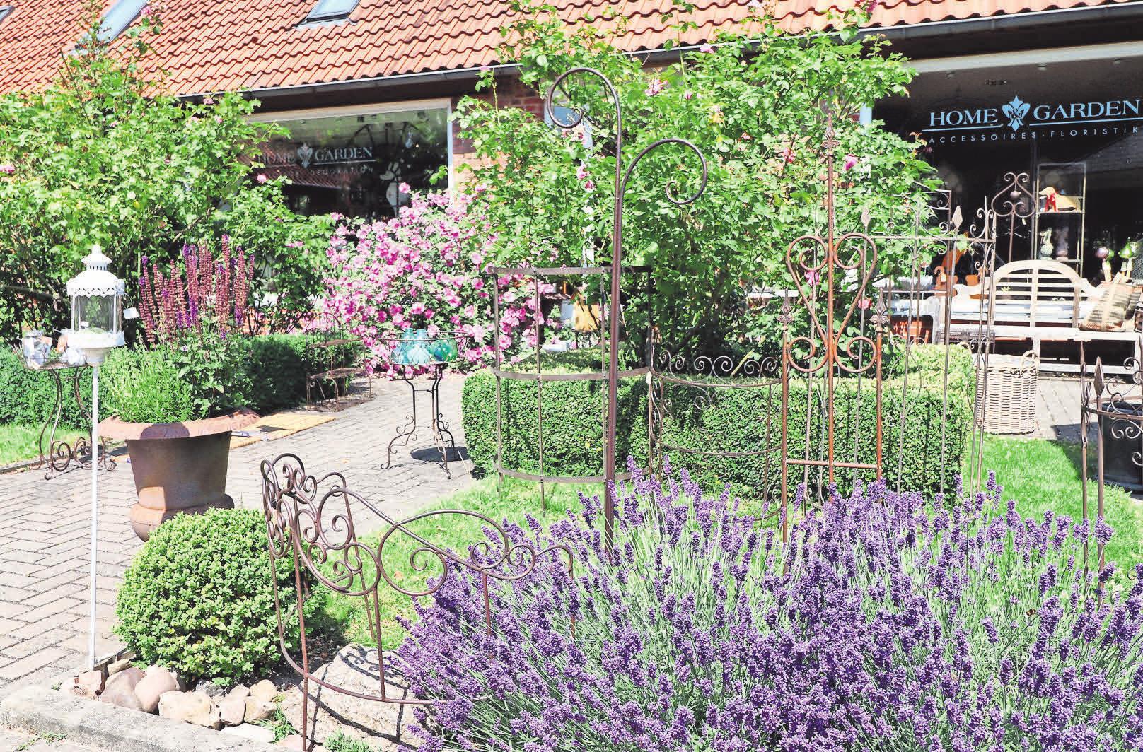 Bei Home & Garden gibt es alles Schöne für den Garten. Bei Home & Garden gibt es alles Schöne für den Garten.