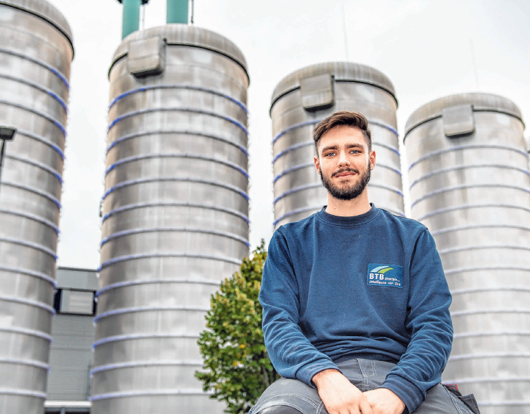 Wer sich wie Hendrik Günther für Mathe, Physik und Technik interessiert, ist in der Ausbildung zum Elektroniker für Betriebstechnik richtig. FOTO: ROBERT GÜNTHER Wer sich wie Hendrik Günther für Mathe, Physik und Technik interessiert, ist in der Ausbildung zum Elektroniker für Betriebstechnik richtig. FOTO: ROBERT GÜNTHER