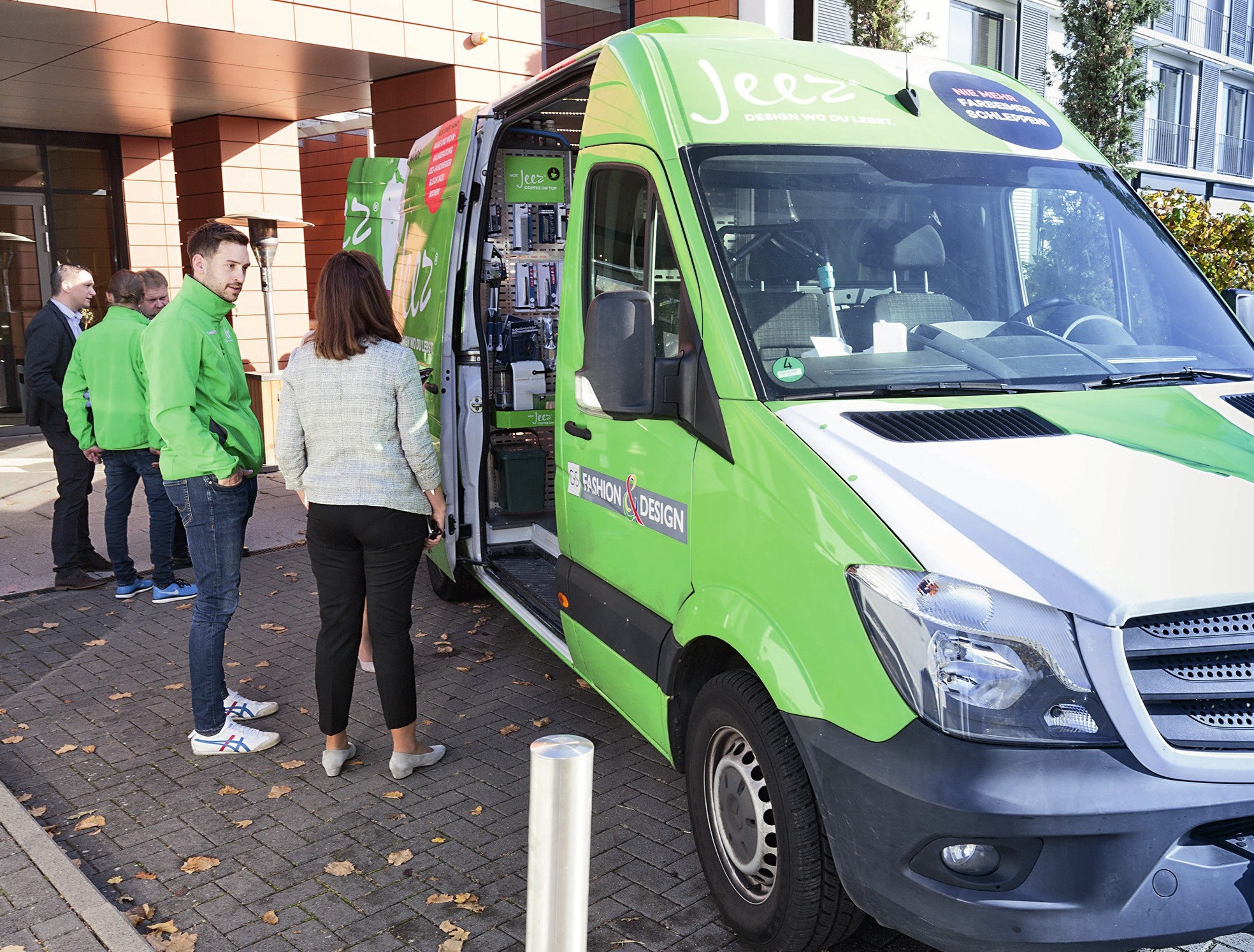 Jeez - der mobile Baumarkt im Rhein-Main Gebiet kommt zum Kunden. Jeez - der mobile Baumarkt im Rhein-Main Gebiet kommt zum Kunden.