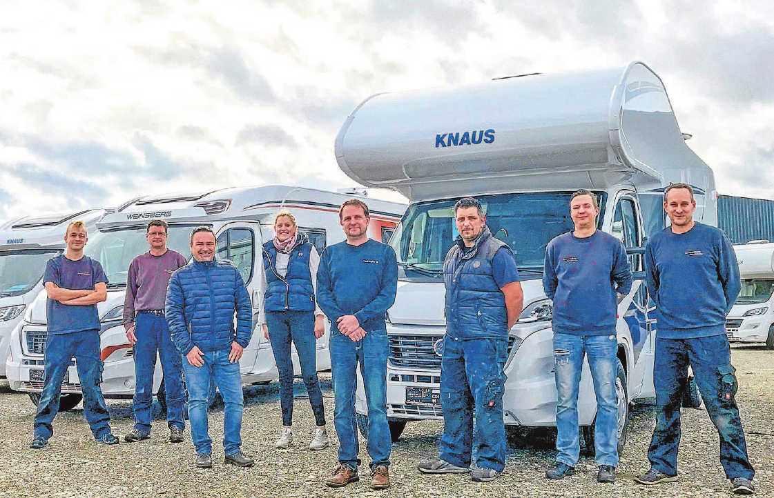 Dieses kompetente Team steht Ihnen gerne zur Verfügung (von links): Johannes Lang, Alexander Orlovski, Andreas Henss, Carmen Klöck, Inhaber Benjamin Brockmann, Markus Heiligensetzer, Stefan Walter und Christian Meitinger. Fotos: Sonja Schönthier/Privat Dieses kompetente Team steht Ihnen gerne zur Verfügung (von links): Johannes Lang, Alexander Orlovski, Andreas Henss, Carmen Klöck, Inhaber Benjamin Brockmann, Markus Heiligensetzer, Stefan Walter und Christian Meitinger. Fotos: Sonja Schönthier/Privat