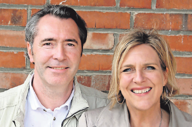 Die Inhaber des Malerfachbetriebes Mathias und Heike Reinsch. Die Inhaber des Malerfachbetriebes Mathias und Heike Reinsch.