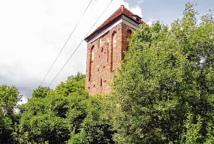 Die Geschichte der Deetzer Warthe reicht ins Jahr 900 zurück. Der erhaltene Turm aus dem 15. Jahrhundert ist ein altmarkweit einzigartiges historisches Zeugnis. Die Geschichte der Deetzer Warthe reicht ins Jahr 900 zurück. Der erhaltene Turm aus dem 15. Jahrhundert ist ein altmarkweit einzigartiges historisches Zeugnis.