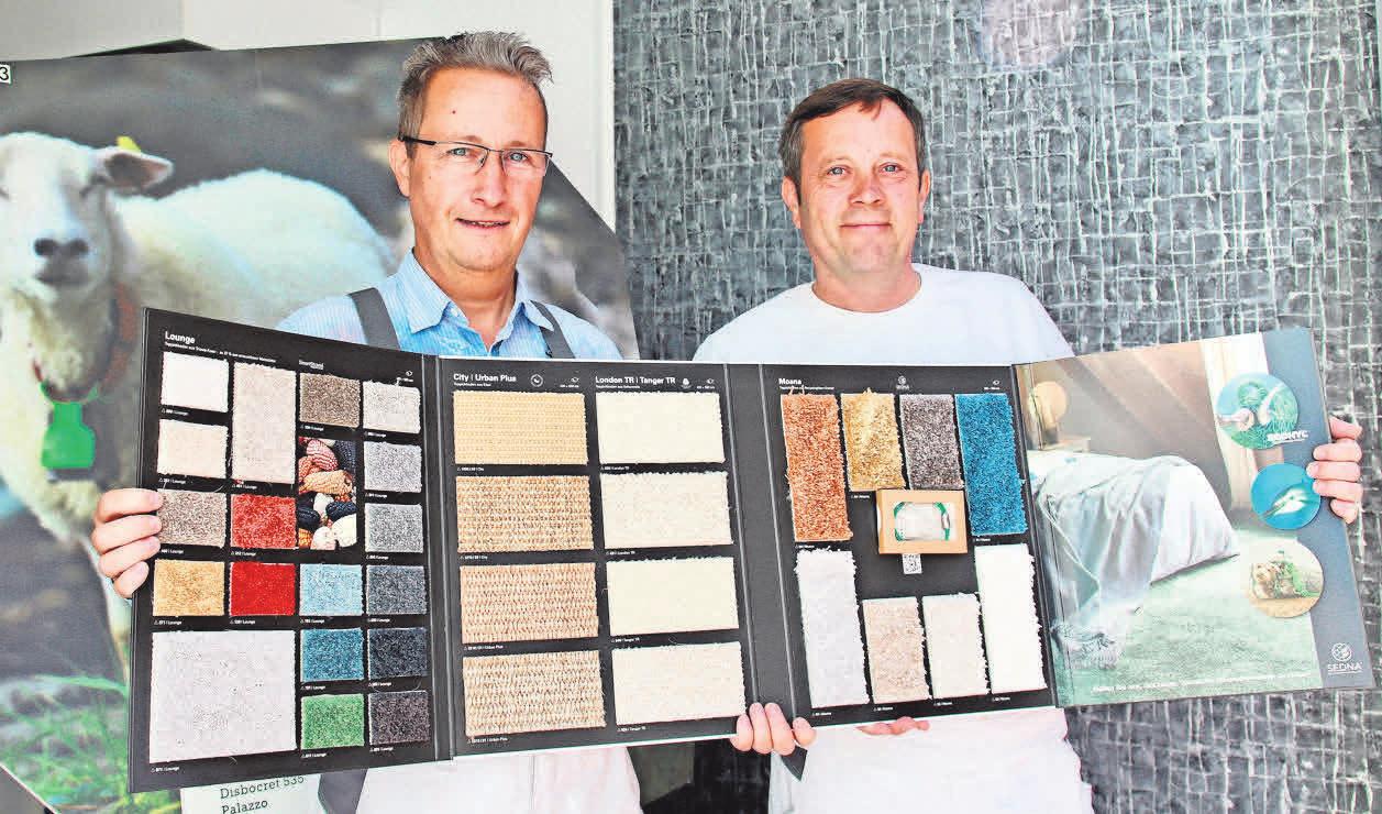 Ernst und Olaf Maikowski zeigen natürliche Bodenbeläge, die jedes Zuhause in eine Wohlfühloase verwandeln. Ernst und Olaf Maikowski zeigen natürliche Bodenbeläge, die jedes Zuhause in eine Wohlfühloase verwandeln.