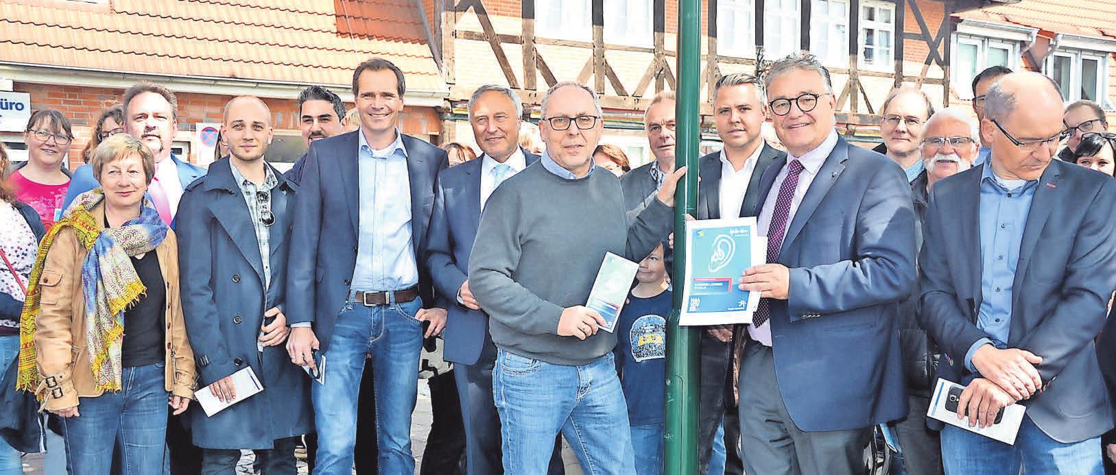 Die HGS unterstützt auch das Projekt Klingende Laternen in Seelze. Die HGS unterstützt auch das Projekt Klingende Laternen in Seelze.