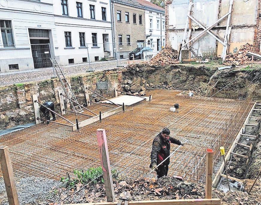 Momentaufnahme von den Tiefbauarbeiten in der Lazarettstraße, Ecke Wallstraße. Momentaufnahme von den Tiefbauarbeiten in der Lazarettstraße, Ecke Wallstraße.