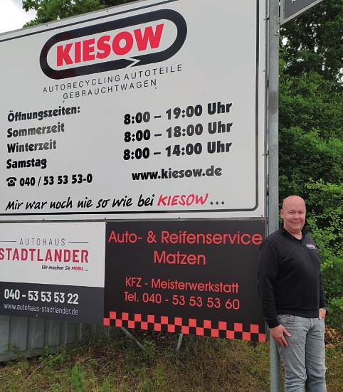 Dennis Kiesow am Firmensitz von Kiesow beim Umspannwerk in Norderstedt