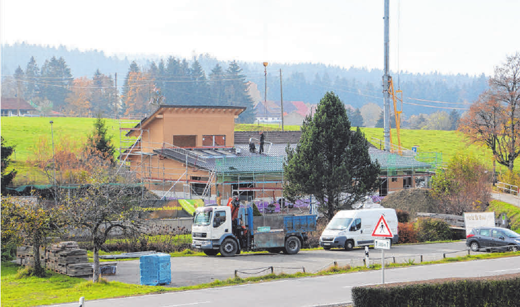 Mit dem Anbau verfügt das Reptilienhaus nun über 200 m2 Fläche. Mit dem Anbau verfügt das Reptilienhaus nun über 200 m2 Fläche.