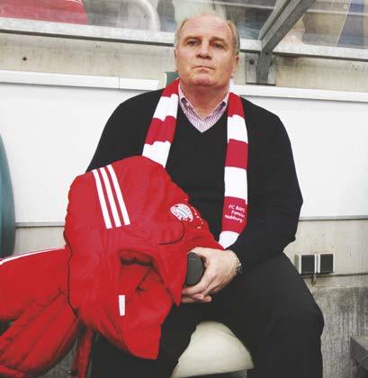 ...und Bayern-Manager Uli Hoeneß feuerte drei Wochen später seinen Trainer.