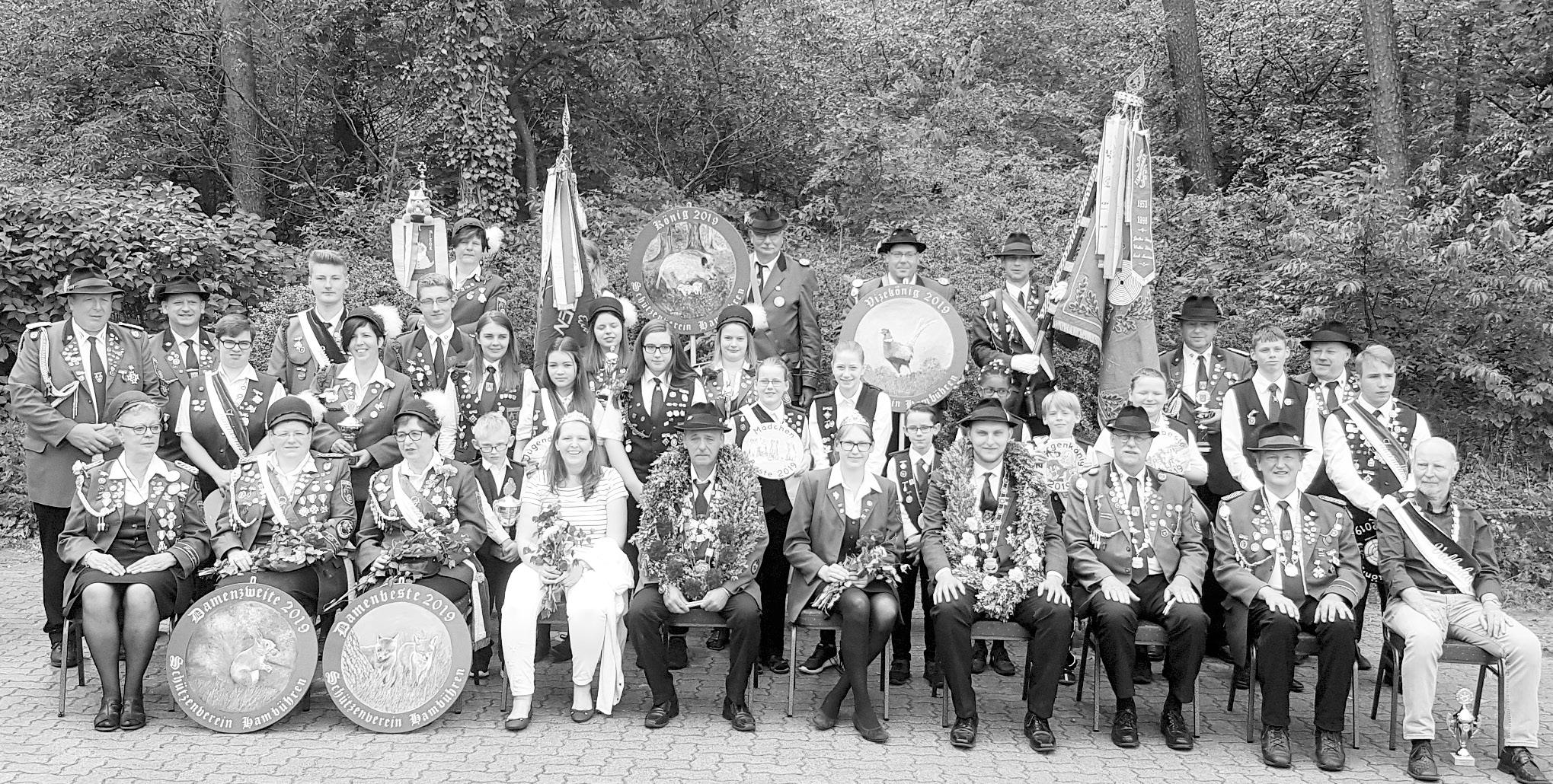 Die Hambührener Majestäten 2019/20 beim diesjährigen Schützenfest. Foto: Matthias Reimker Die Hambührener Majestäten 2019/20 beim diesjährigen Schützenfest. Foto: Matthias Reimker