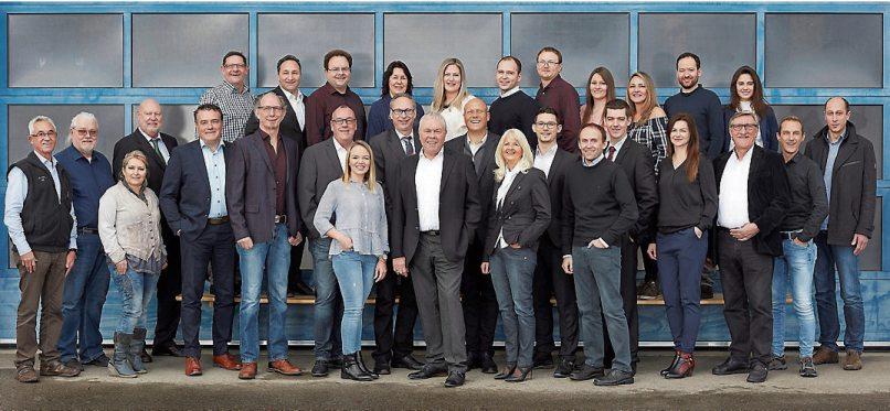 Rund 30 Mitarbeiter bilden das Team von ZDS. Sie sorgen dafür, dass gut 2000 Kunden ganzheitlich, individuell und nachhaltig beraten und betreut werden.
