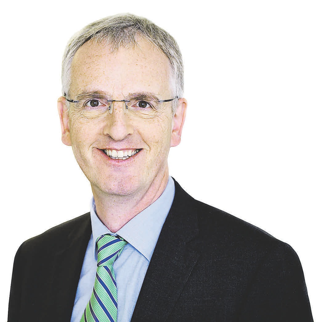 Zur Person: Prof. Dr. Günter Hirth ist Professor für Betriebswirtschaftslehre. Seit 2013 leitet er die Berufsbildung bei der IHK Hannover. IHK Hannover Zur Person: Prof. Dr. Günter Hirth ist Professor für Betriebswirtschaftslehre. Seit 2013 leitet er die Berufsbildung bei der IHK Hannover. IHK Hannover