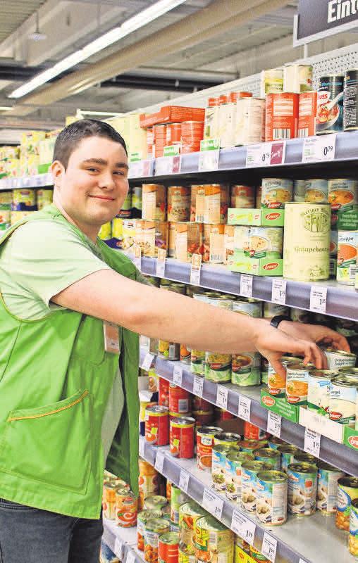 Steven Gohlke, Abteilung Konserven und Nährmittel, 1. Lehrjahr. Steven Gohlke, Abteilung Konserven und Nährmittel, 1. Lehrjahr.