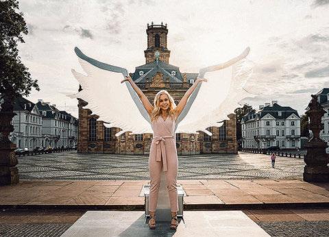 Die Saarbrücker Flügel, ein ultimatives Fotomotiv, das über #visitsaarbruecken geteilt werden kann. Foto: City-Marketing/Rouven Christ Die Saarbrücker Flügel, ein ultimatives Fotomotiv, das über #visitsaarbruecken geteilt werden kann. Foto: City-Marketing/Rouven Christ
