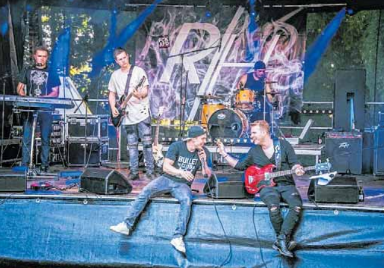 Die Ulmer Band Roundhouse zeigt am Freitag ihr fetziges Bühnenprogramm. Die Ulmer Band Roundhouse zeigt am Freitag ihr fetziges Bühnenprogramm.