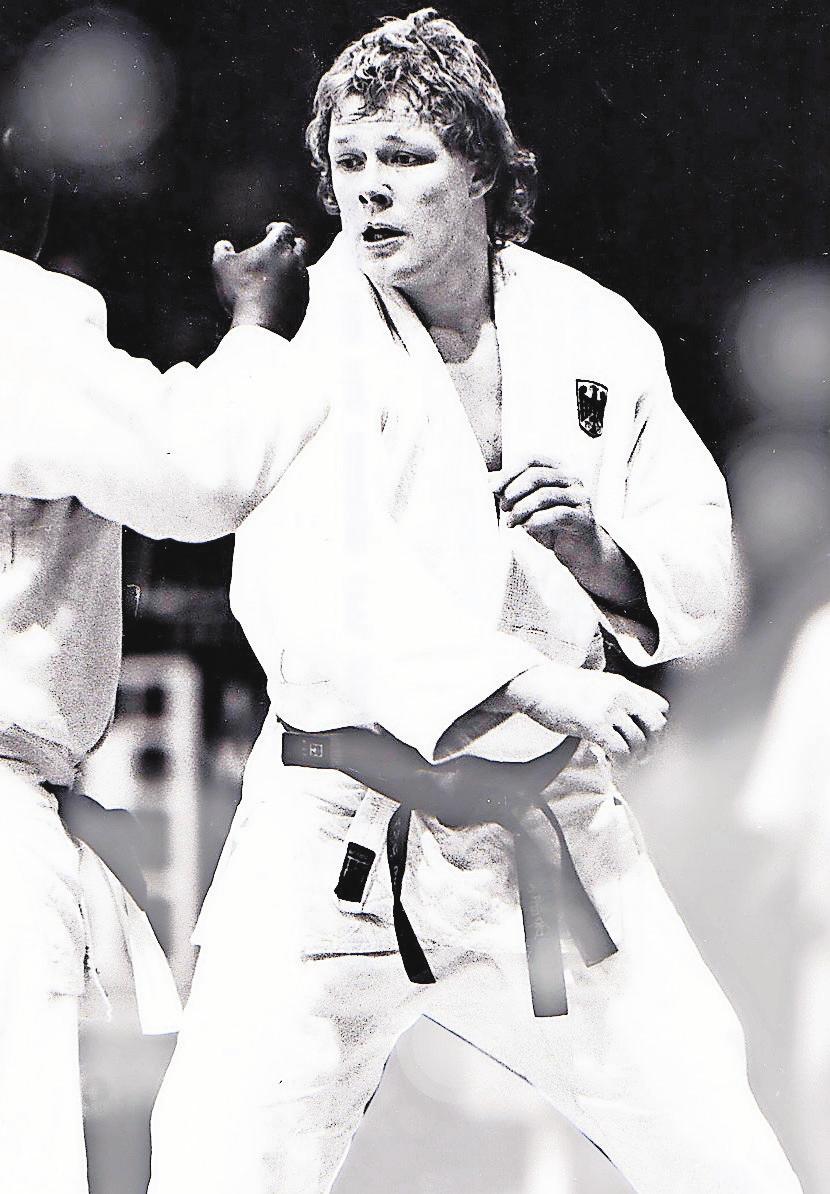 Europameister und mehrfacher deutscher Meister: Alexander von der Groeben war in den 80er Jahren einer der besten Judoka in Deutschland – und er startete für den VfL Wolfsburg. Fotos: Imago Images Rust/0035510455 Baumann/09865465 dpa / WAZ-Archiv