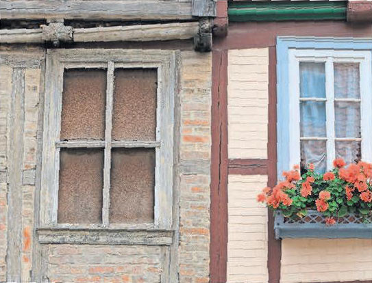 Steht die Fassade unter Schutz, kann eine nachträgliche Dämmung meist nur innen erfolgen. FOTO: JENS WOLF/DPA-ZENTRALBILD Steht die Fassade unter Schutz, kann eine nachträgliche Dämmung meist nur innen erfolgen. FOTO: JENS WOLF/DPA-ZENTRALBILD