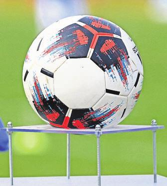 Ab dem 12. August rückt der Fußball auch für die Verbandsligisten wieder in den Fokus. FOTO: RIPBERGER