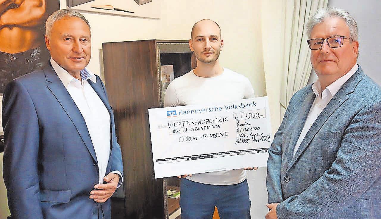 Mit einer Spendenaktion versuchte der HGS-Vorstand zu Beginn der Pandemie, betroffenen Unternehmern zu helfen. Mit einer Spendenaktion versuchte der HGS-Vorstand zu Beginn der Pandemie, betroffenen Unternehmern zu helfen.
