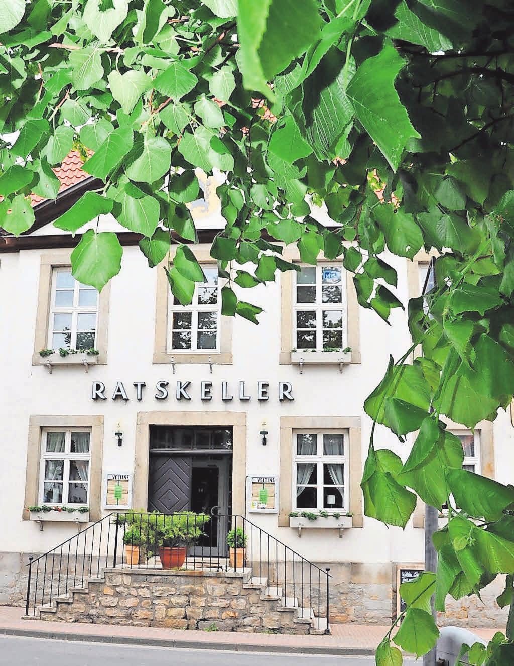 Der Ratskeller Pattensen gehört zu den herausragenden Restaurants der Region. Der Ratskeller Pattensen gehört zu den herausragenden Restaurants der Region.