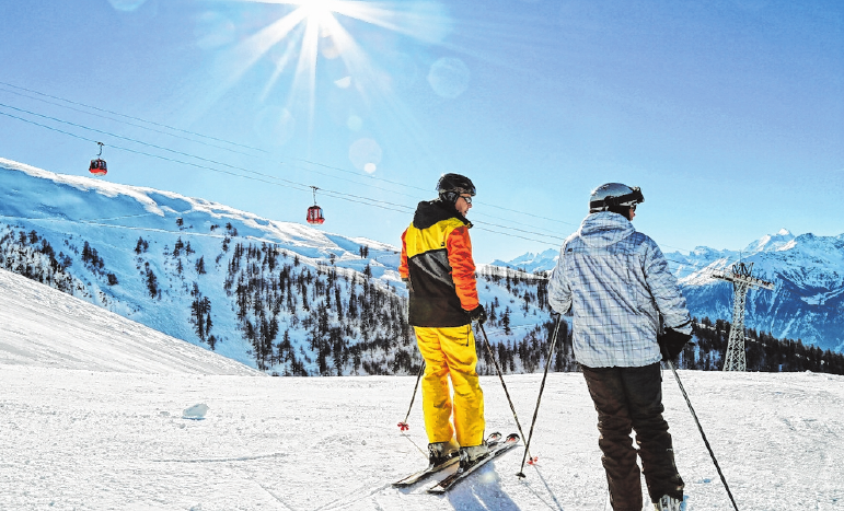 Startschuss zur neuen Skisaison auf Torrent. FOTO: LEUKERBAD TOURISMUS Startschuss zur neuen Skisaison auf Torrent. FOTO: LEUKERBAD TOURISMUS
