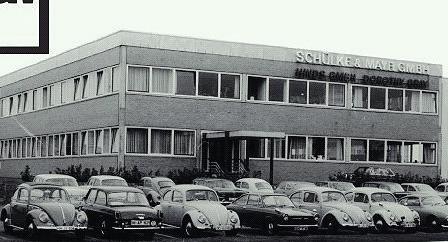 Foto nach der Einweihung des Standortes 1963 in Glashütte. Fotos: Schülke