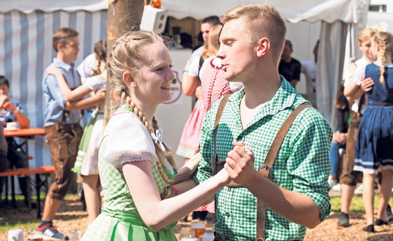 Auf geht’s zur Kirwa nach Neudorf Image 2 Auf geht’s zur Kirwa nach Neudorf Image 2
