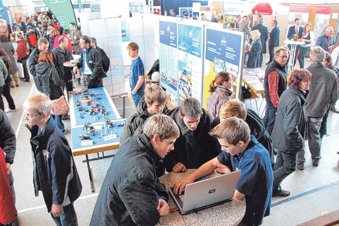 Das Interesse an der Messe ist groß. FOTO: ANNETTE GRÜNINGER Das Interesse an der Messe ist groß. FOTO: ANNETTE GRÜNINGER
