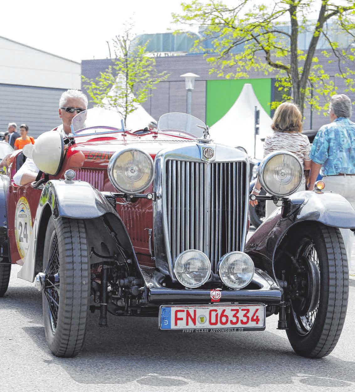 Oldtimer soweit das Auge reicht Image 7 Oldtimer soweit das Auge reicht Image 7