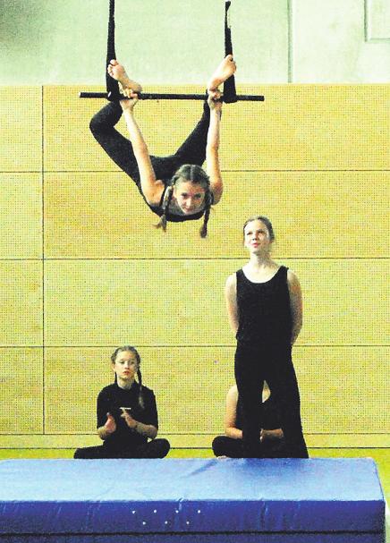 Im November weihte die Gesamtschule Euskirchen ihre Dreifachsporthalle ein Bild: Johannes Bühl Im November weihte die Gesamtschule Euskirchen ihre Dreifachsporthalle ein Bild: Johannes Bühl