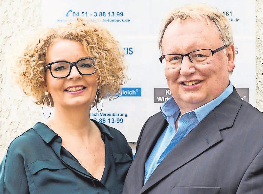 Monika und Ullrich Döring, Leiter der Heilpraktikerschule Lübeck. Foto: Christoffer Greiss Monika und Ullrich Döring, Leiter der Heilpraktikerschule Lübeck. Foto: Christoffer Greiss