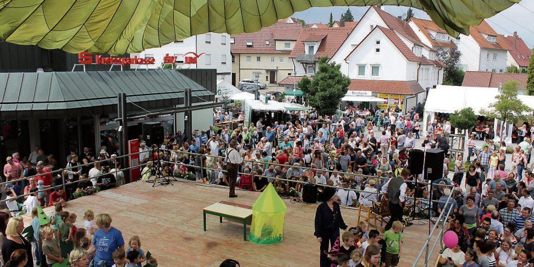Ein buntes und vielseitiges Programm haben die Bodelshäuser Vereine für das Dorfstraßenfest rund um die Ortsmitte am Samstag, 23., und Sonntag, 24. Juli, vorbereitet. Bilder: Gemeinde Bodelshausen