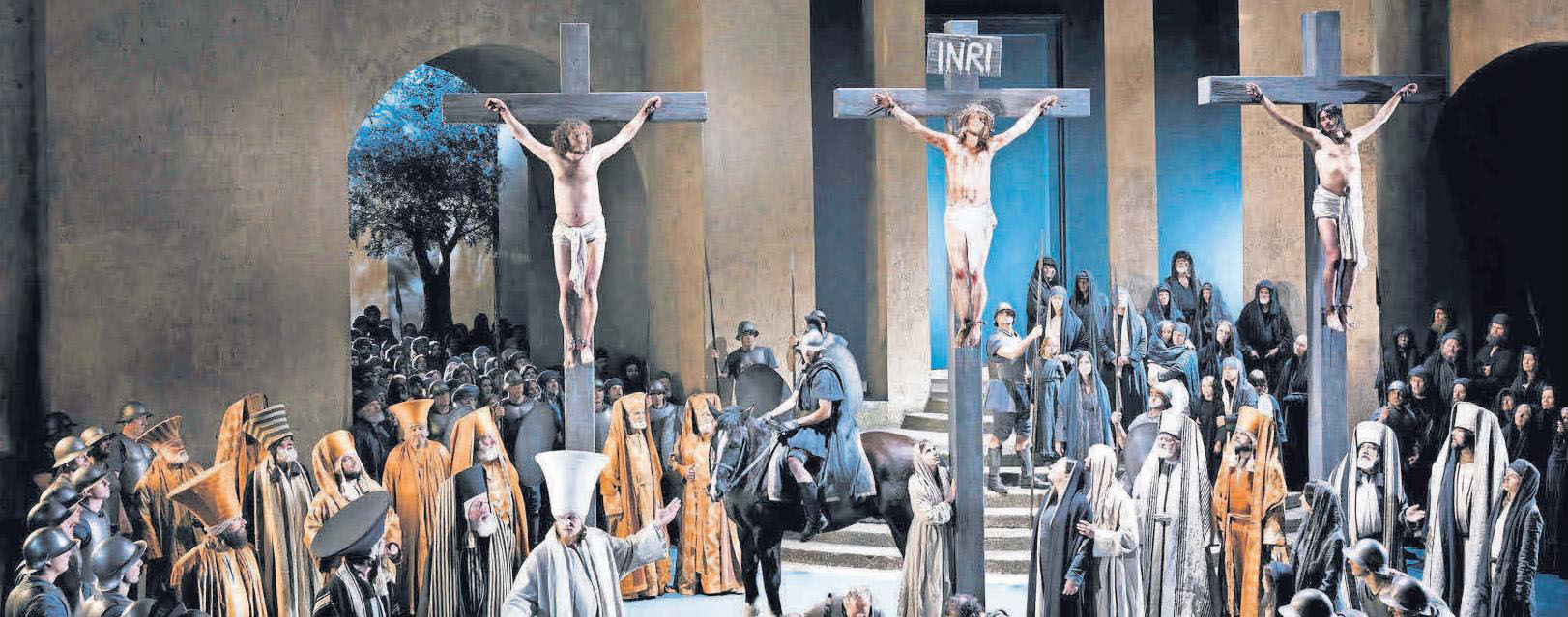 Bei einer sechstägigen Busreise werden auch die Passionsspiele in Oberammergau besucht. Bei einer sechstägigen Busreise werden auch die Passionsspiele in Oberammergau besucht.