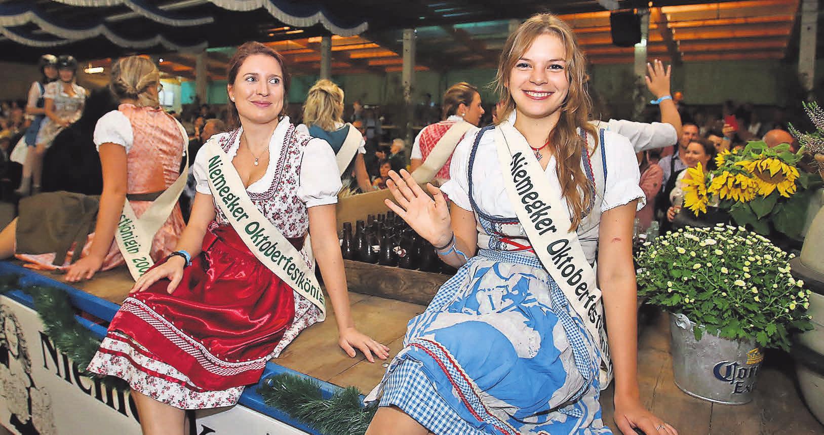 Oktoberfestköniginnen der vergangenen Jahre: 2019 wird ein weiteres Mädchen gekrönt. Oktoberfestköniginnen der vergangenen Jahre: 2019 wird ein weiteres Mädchen gekrönt.