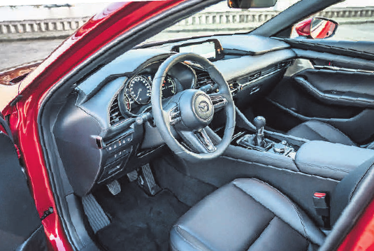 Das Cockpit des neuen Mazda3. Das Cockpit des neuen Mazda3.