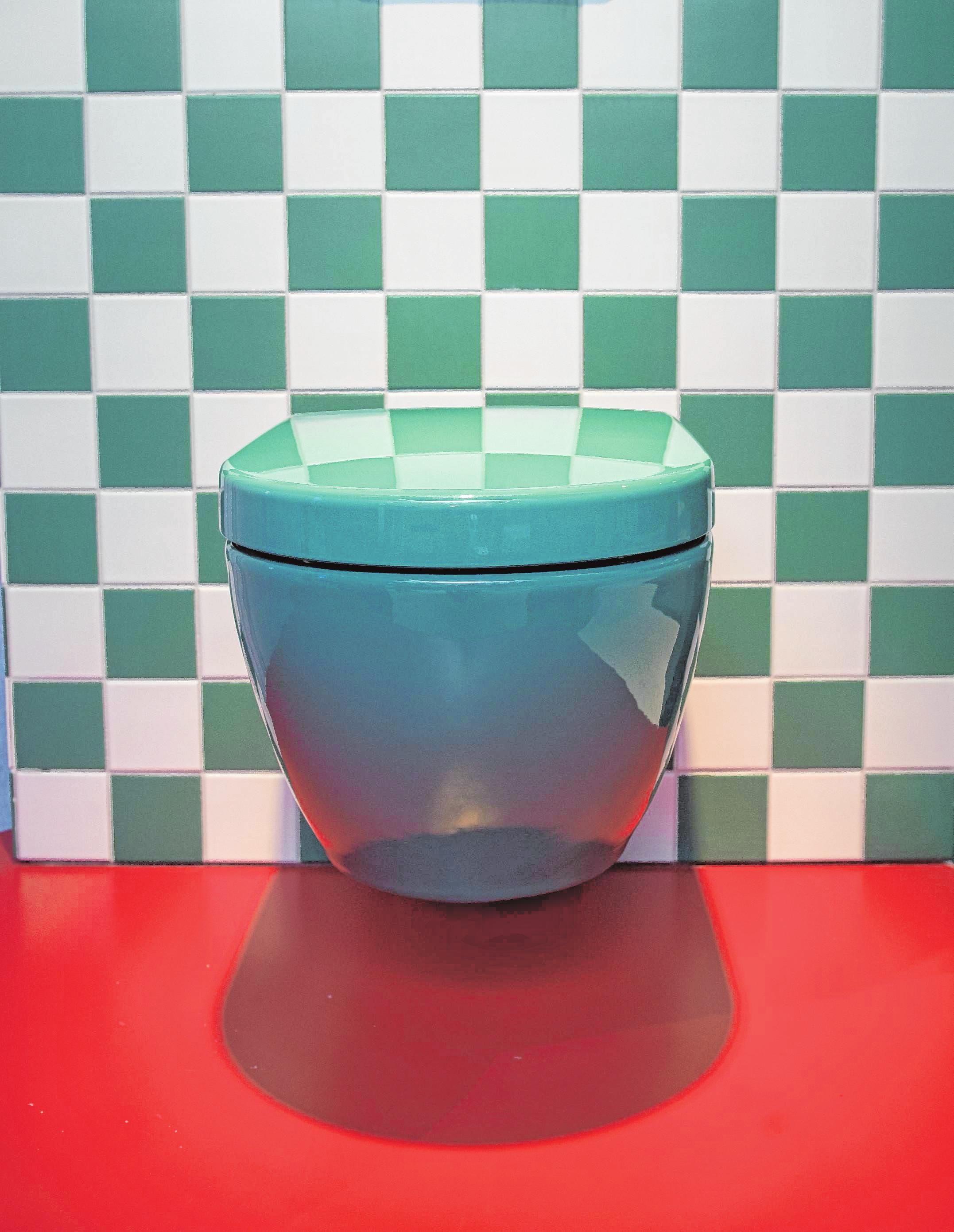 Knalleffekt: Villeroy & Boch hat eine grüne Toilette im Sortiment. Das Design stammt von Gesa Hansen. Knalleffekt: Villeroy & Boch hat eine grüne Toilette im Sortiment. Das Design stammt von Gesa Hansen.