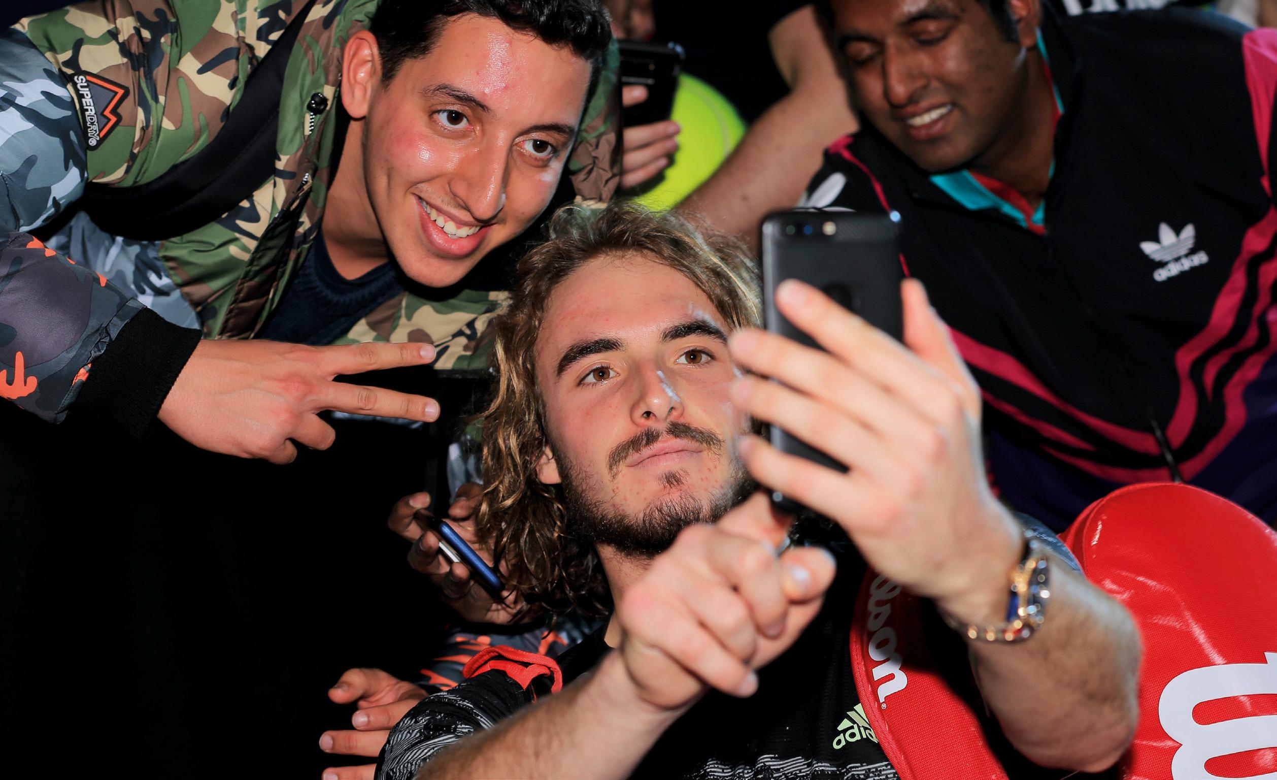 Selfies der Fans mit dem neuen Weltmeister waren begehrt. Foto: Jürgen Hasenkopf