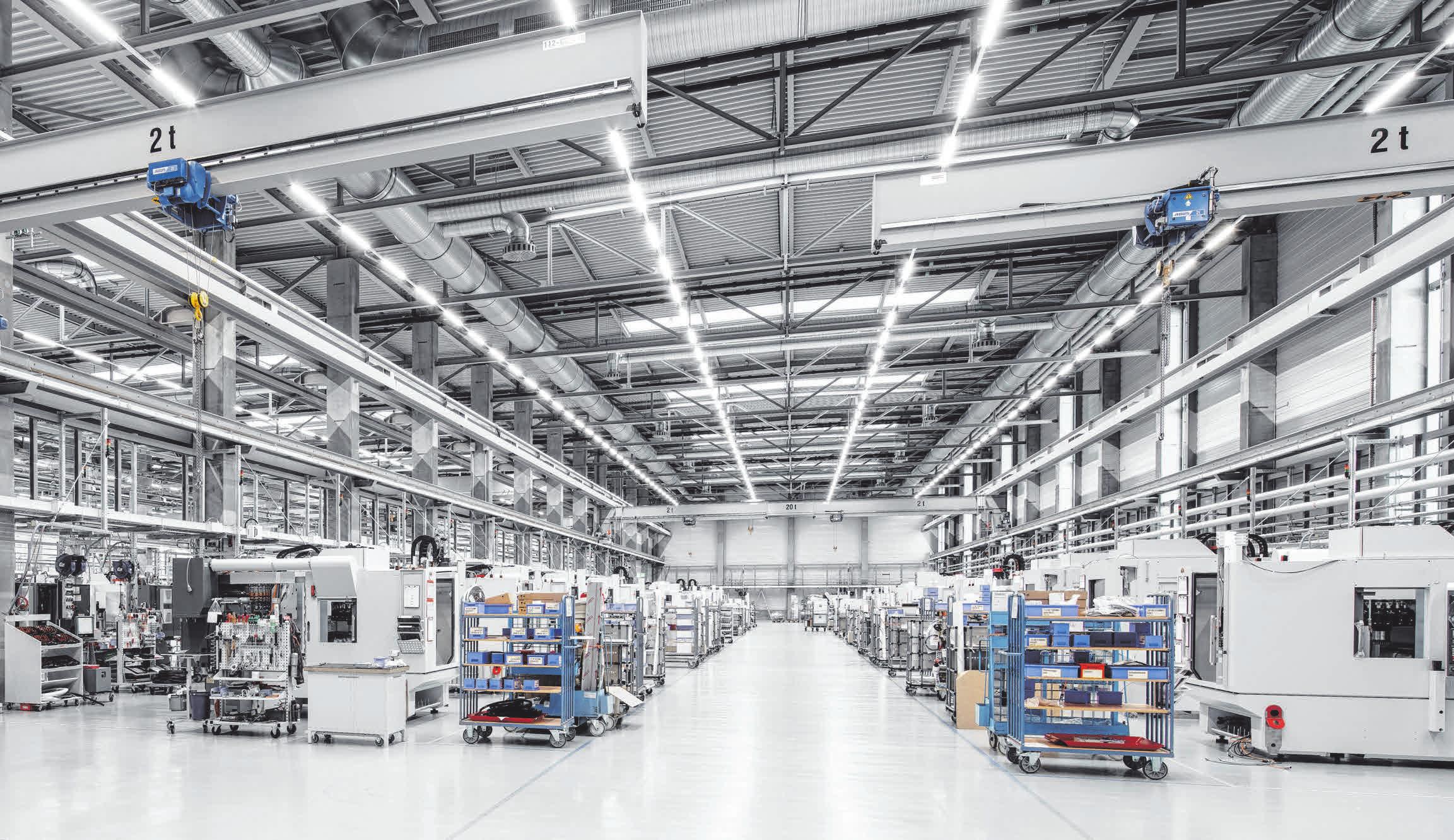 Mit einer Kapazität von bis zu 400 Maschinen pro Jahr ist das neue Werk in Neuhausen ob Eck auch hinsichtlich Digitalisierung auf dem aktuellen Stand der Technik. FOTOS: WEBTEMPS WERBEAGENTUR, LEIF KNITTEL Mit einer Kapazität von bis zu 400 Maschinen pro Jahr ist das neue Werk in Neuhausen ob Eck auch hinsichtlich Digitalisierung auf dem aktuellen Stand der Technik. FOTOS: WEBTEMPS WERBEAGENTUR, LEIF KNITTEL