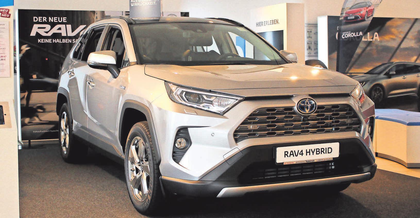 Auch den markanten RAV4 gibt es als Hybrid. ¨Foto: Philipp Aissen Auch den markanten RAV4 gibt es als Hybrid. ¨Foto: Philipp Aissen