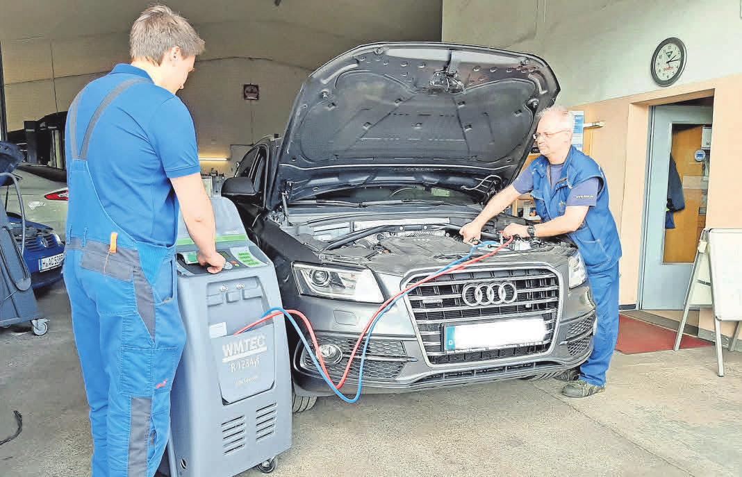 In der Werkstatt Papenberg kann der Service bei Audi und VW nach Herstellervorgaben erfolgen. In der Werkstatt Papenberg kann der Service bei Audi und VW nach Herstellervorgaben erfolgen.