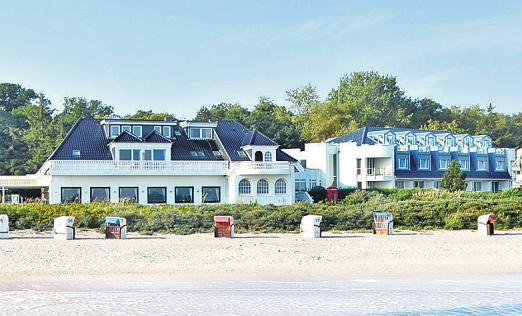 Das Intus-Hotel Seeschlösschen am Strand von Hohwacht