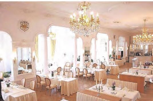 Der „Weiße Saal“ ist ein exquisites Restaurant. Der „Weiße Saal“ ist ein exquisites Restaurant.
