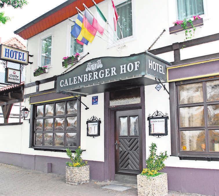 Häschenparade (mit Schaf) für Tisch und Fenster – bei Genussvoll gibt es allerlei schöne Deko für die eigenen vier Wände. Häschenparade (mit Schaf) für Tisch und Fenster – bei Genussvoll gibt es allerlei schöne Deko für die eigenen vier Wände.