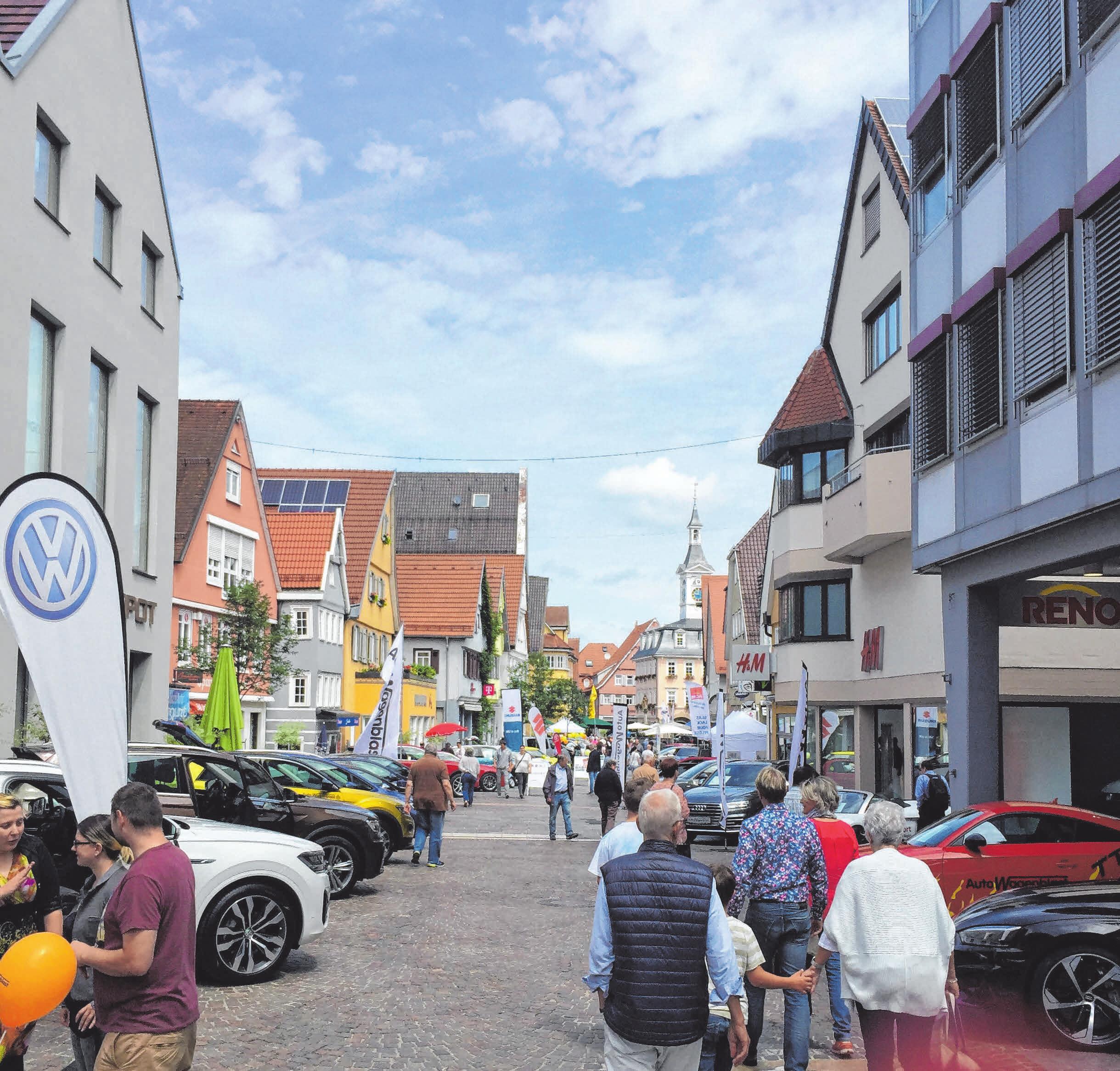Am 23. Juni von 12 bis 17 Uhr präsentieren sich zwölf Autohäuser und eine Versicherung in der Aalener Innenstadt. Fotos: ACA Am 23. Juni von 12 bis 17 Uhr präsentieren sich zwölf Autohäuser und eine Versicherung in der Aalener Innenstadt. Fotos: ACA