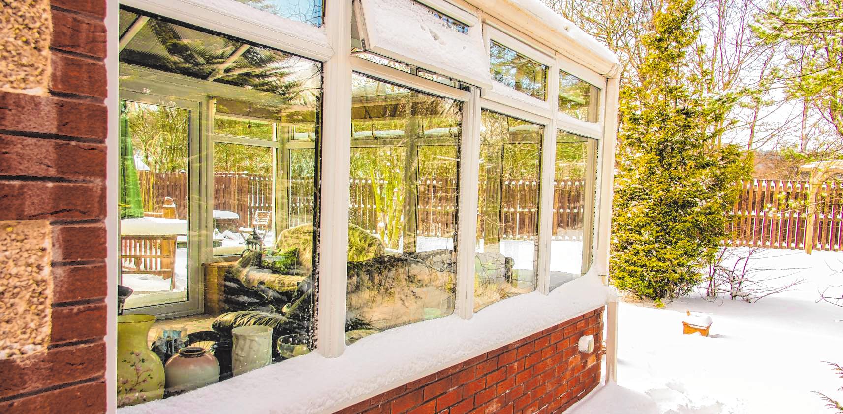 Mit einem Wintergarten lässt sich die Natur zu jeder Jahreszeit genießen. BILD: TREASUREGALORE - STOCK.ADOBE.COM Mit einem Wintergarten lässt sich die Natur zu jeder Jahreszeit genießen. BILD: TREASUREGALORE - STOCK.ADOBE.COM
