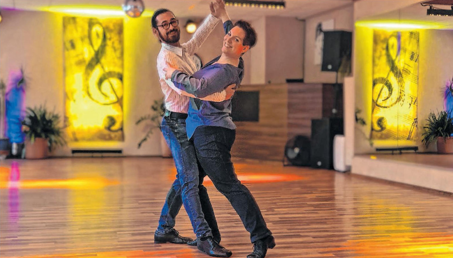 Von HipHop bis Cha-Cha-Cha, von Walzer bis West Coast Swing: Die Tanzschule Timotion ist Treffpunkt für Tanzbegeisterte und Tanzschüler. Foto: PR Von HipHop bis Cha-Cha-Cha, von Walzer bis West Coast Swing: Die Tanzschule Timotion ist Treffpunkt für Tanzbegeisterte und Tanzschüler. Foto: PR