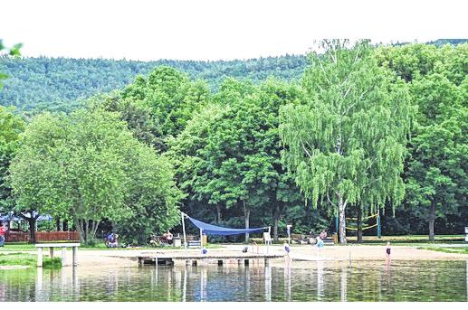 Der Badesee ist ein Aushängeschild für Sulzfeld. Der Badesee ist ein Aushängeschild für Sulzfeld.