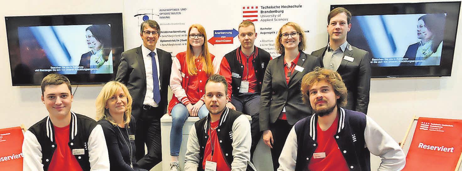 Als Gesprächspartner für Innungsmitglieder, Ausbildungs- und Studieninteressierte fungieren Professoren, Innungsmeister, Dozenten und Studierende der Einrichtungen. FOTO: RG Als Gesprächspartner für Innungsmitglieder, Ausbildungs- und Studieninteressierte fungieren Professoren, Innungsmeister, Dozenten und Studierende der Einrichtungen. FOTO: RG