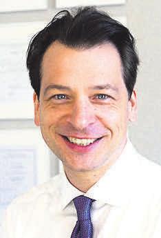 Dr. Patrick Riebe Dr. Patrick Riebe