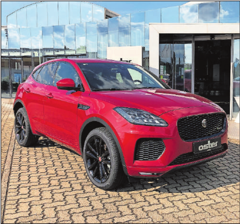 Das Autohaus Oster bringt unter anderem Fahrzeuge der Marke Jaguar mit ins Ortszentrum. Das Autohaus Oster bringt unter anderem Fahrzeuge der Marke Jaguar mit ins Ortszentrum.