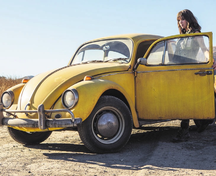 Die 18-jährige Charlie und Bumblebee verbindet eine starke Freundschaft. Foto: Paramount Pictures Die 18-jährige Charlie und Bumblebee verbindet eine starke Freundschaft. Foto: Paramount Pictures